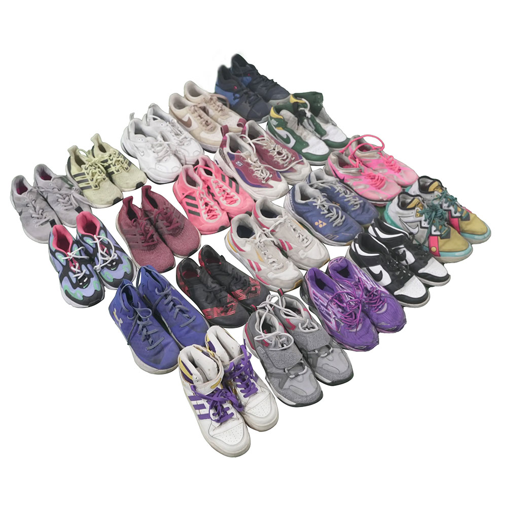 several rows of carefully handpicked second hand women sneakers